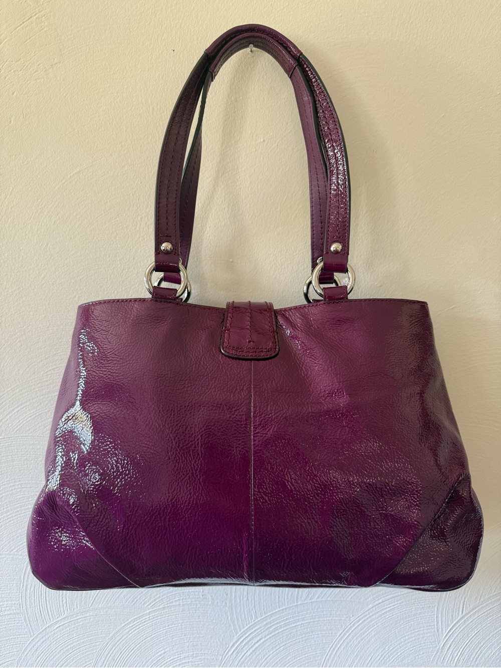 Large Coach Glossy Patent Leather Soho Carryall Tote & Wristlet - Picture 3 of 12